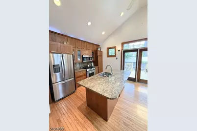 26 Davey St, Bloomfield, NJ 07003 - Photo 19