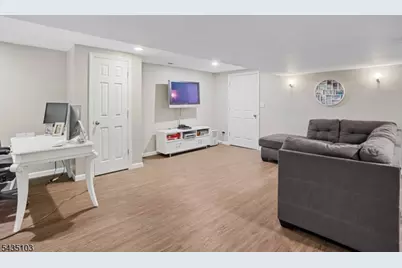 46 Londonderry Way, Summit, NJ 07901 - Photo 21