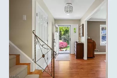 46 Londonderry Way, Summit, NJ 07901 - Photo 7