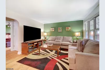 610 Laurita St, Linden, NJ 07036 - Photo 3