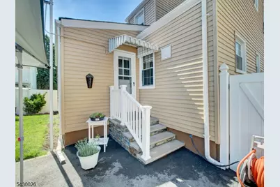 610 Laurita St, Linden, NJ 07036 - Photo 19