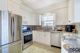 610 Laurita St, Linden, NJ 07036 - Photo 7