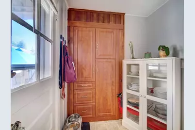610 Laurita St, Linden, NJ 07036 - Photo 9