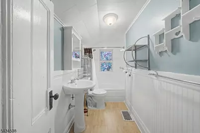 715 Cornelia St, Boonton Town, NJ 07005 - Photo 15