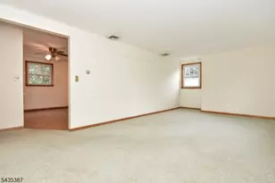 8 Royal Ave, Hawthorne, NJ 07506 - Photo 19