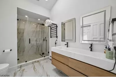 12 Lee Rd, Livingston, NJ 07039 - Photo 13