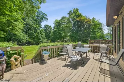 12 Lee Rd, Livingston, NJ 07039 - Photo 17