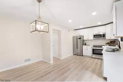 11196 Dell Pl, Stanhope, NJ 07874 - Photo 7