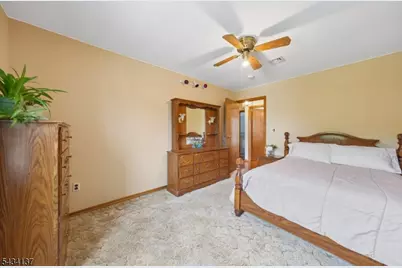 562 Valley Rd, Clifton, NJ 07013 - Photo 23