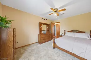 562 Valley Rd, Clifton, NJ 07013 - Photo 23