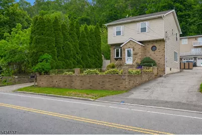 562 Valley Rd, Clifton, NJ 07013 - Photo 3