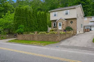 562 Valley Rd, Clifton, NJ 07013 - Photo 3