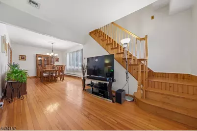562 Valley Rd, Clifton, NJ 07013 - Photo 9