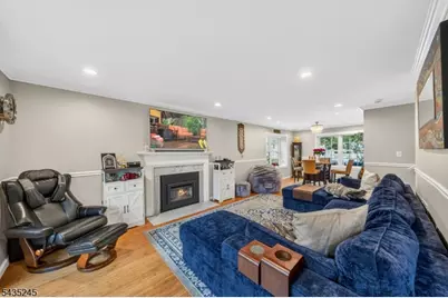 2601 Pinhorn Dr, Bridgewater Twp., NJ 08807 - Photo 5
