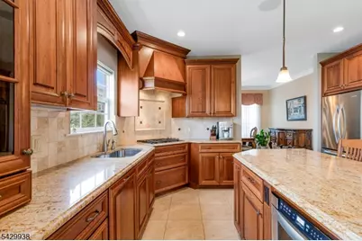 6 Sally Ct, Bridgewater Twp., NJ 08807 - Photo 17