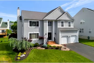 6 Sally Ct, Bridgewater Twp., NJ 08807 - Photo 3