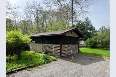 330 W Baldwin St, Hackettstown, NJ 07840 - Photo 13