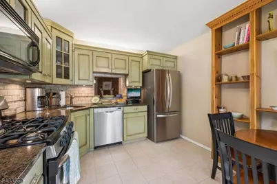 276 Penns Way, Bernards Township, NJ 07920 - Photo 3