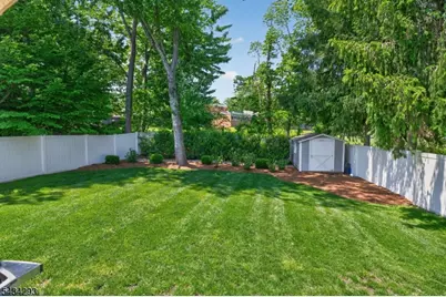921 Harding St, Westfield, NJ 07090 - Photo 47