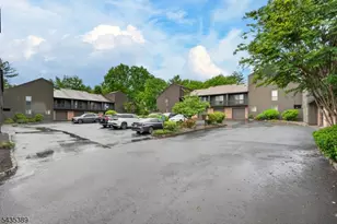 108 Westgate Dr, Edison, NJ 08820 - Photo 19