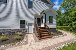 21 Kuntz Ave, Berkeley Heights Township, NJ 07922 - Photo 27