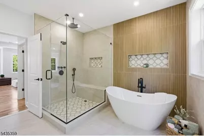 21 Kuntz Ave, Berkeley Heights Township, NJ 07922 - Photo 15