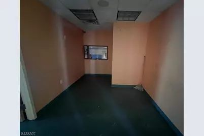 715 Broadway, Paterson, NJ 07514 - Photo 15