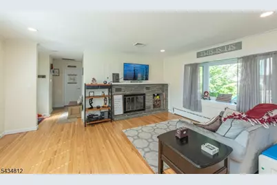 11 Hunters Ln, Sparta Township, NJ 07871 - Photo 3