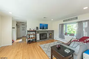 11 Hunters Ln, Sparta Township, NJ 07871 - Photo 3