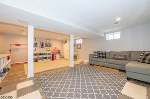 136 Redwood Ave, Wayne, NJ 07470 - Photo 35