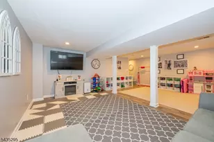 136 Redwood Ave, Wayne, NJ 07470 - Photo 31