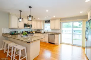 136 Redwood Ave, Wayne, NJ 07470 - Photo 9