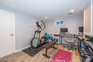 136 Redwood Ave, Wayne, NJ 07470 - Photo 37