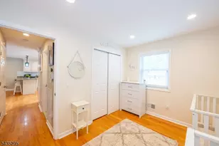 136 Redwood Ave, Wayne, NJ 07470 - Photo 17