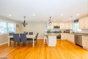 136 Redwood Ave, Wayne, NJ 07470 - Photo 13