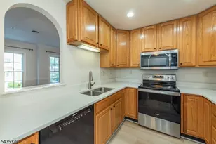 91 Roseland Ave, Caldwell Boro Twp., NJ 07006 - Photo 5