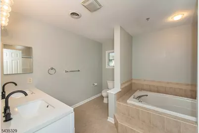 91 Roseland Ave #C4, Caldwell Boro Twp., NJ 07006 - Photo 15