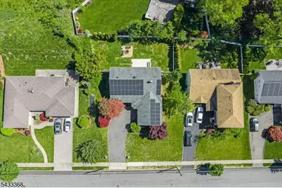 32 Brantwood Pl, Clifton, NJ 07013 - Photo 39