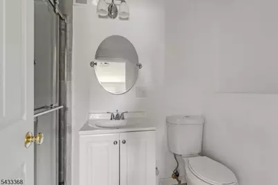 32 Brantwood Pl, Clifton, NJ 07013 - Photo 15