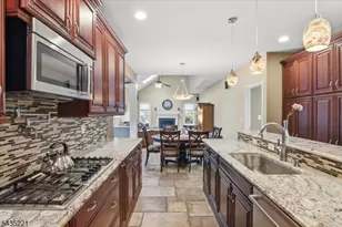 7 Natures Ct, Mount Olive, NJ 07836 - Photo 13