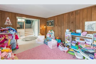 319 Winifred Dr, Totowa, NJ 07512 - Photo 13