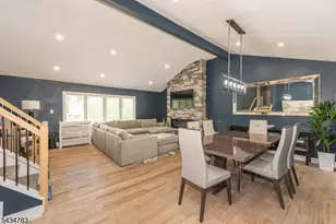 319 Winifred Dr, Totowa, NJ 07512 - Photo 5