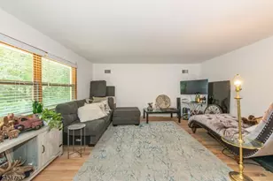 319 Winifred Dr, Totowa, NJ 07512 - Photo 11