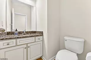 84 Autumn Ln, Montgomery Township, NJ 08558 - Photo 15