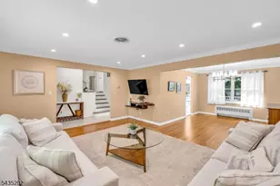 31 Monhegan Ave, Wayne Twp., NJ 07470 - Photo 19