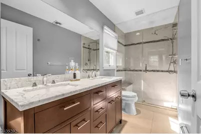 31 Monhegan Ave, Wayne Twp., NJ 07470 - Photo 35
