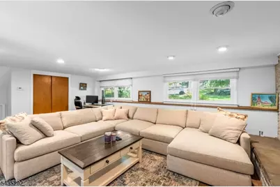 31 Monhegan Ave, Wayne Twp., NJ 07470 - Photo 31