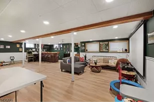 1100 Thomas St, Hillside, NJ 07205 - Photo 9