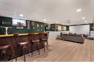 1100 Thomas St, Hillside, NJ 07205 - Photo 11