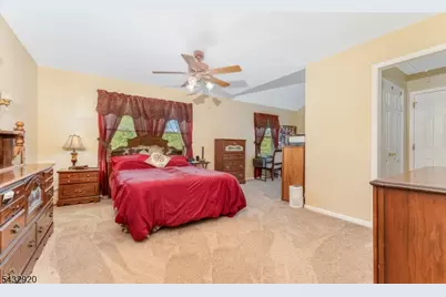 34 Pond Ridge Dr, Clinton, NJ 08809 - Photo 29